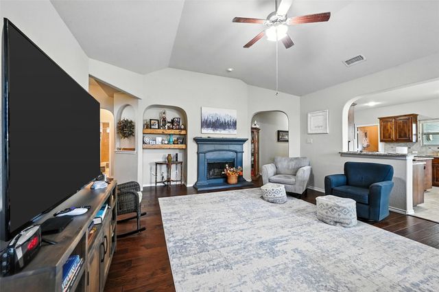 452 Delgany Trail, Fort Worth, TX 76052