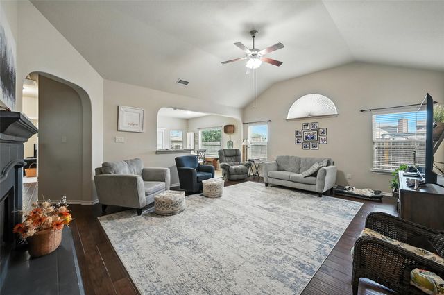 452 Delgany Trail, Fort Worth, TX 76052