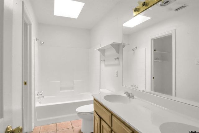 2006 Villa Dr, Tyler, TX 75703
