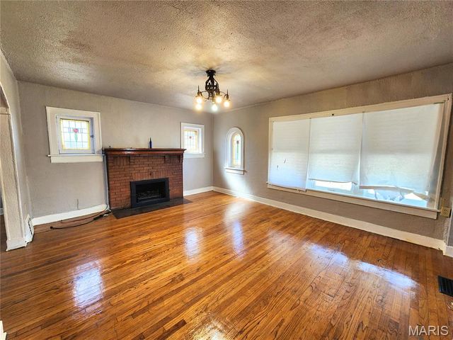 800 N 24th Street, East St Louis, IL 62205