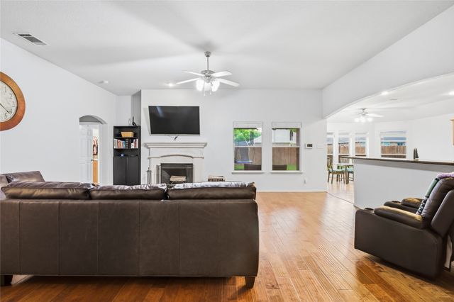 5312 Malibu Street, Fort Worth, TX 76244