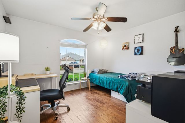 5312 Malibu Street, Fort Worth, TX 76244