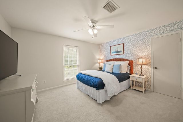 5311 W Plantation Oaks Drive, Rosharon, TX 77583