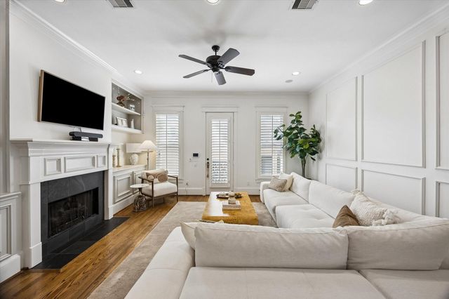 316 Aurora Street, Houston, TX 77008