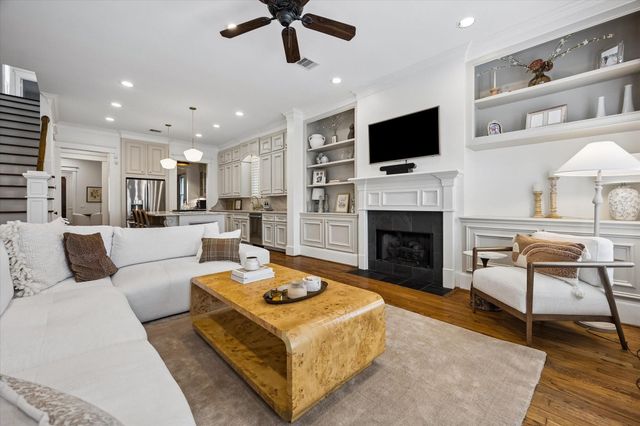 316 Aurora Street, Houston, TX 77008