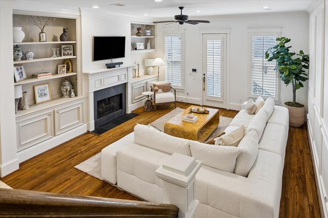 316 Aurora Street, Houston, TX 77008