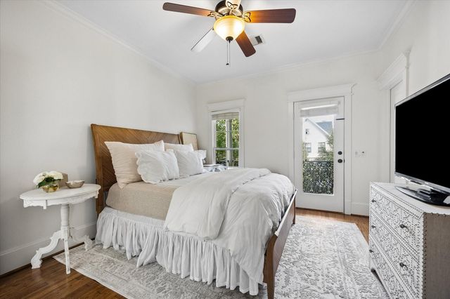 316 Aurora Street, Houston, TX 77008