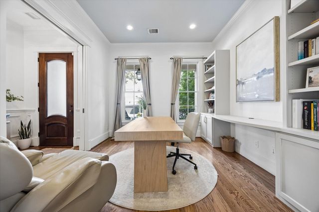 316 Aurora Street, Houston, TX 77008