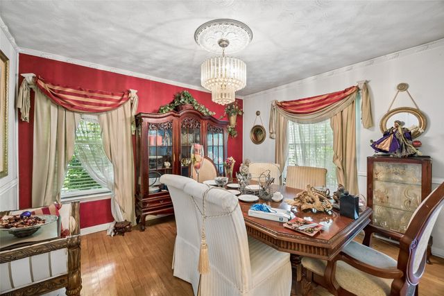 724 W Five Mile Parkway, Dallas, TX 75224