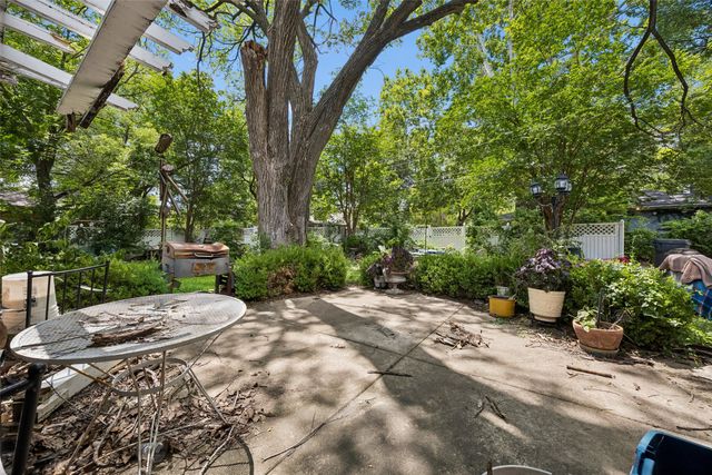 724 W Five Mile Parkway, Dallas, TX 75224