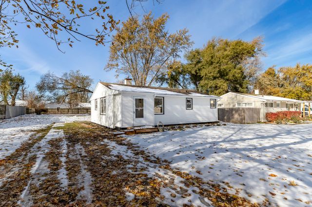 8406 Ellsworth Court, Merrillville, IN 46410