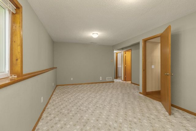 6078 144th Street N, Hugo, MN 55038