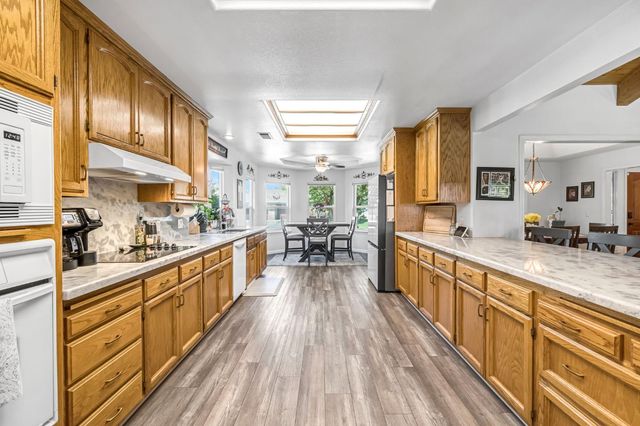 1405 Lincoln Lane, Lemoore, CA 93245