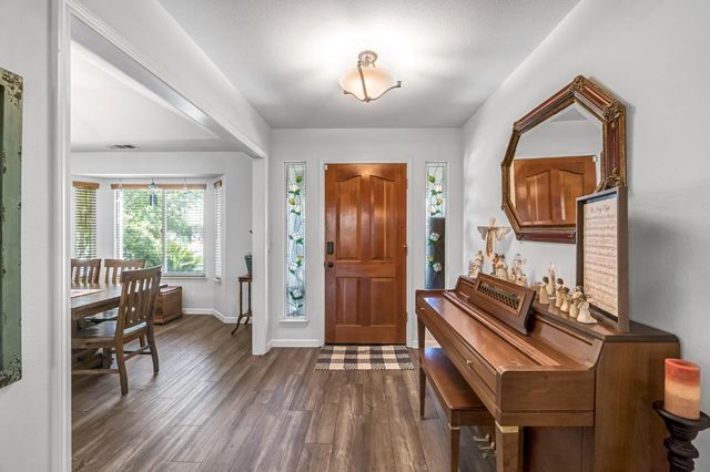 1405 Lincoln Lane, Lemoore, CA 93245