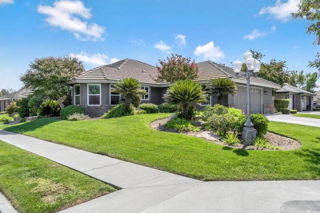 1405 Lincoln Lane, Lemoore, CA 93245