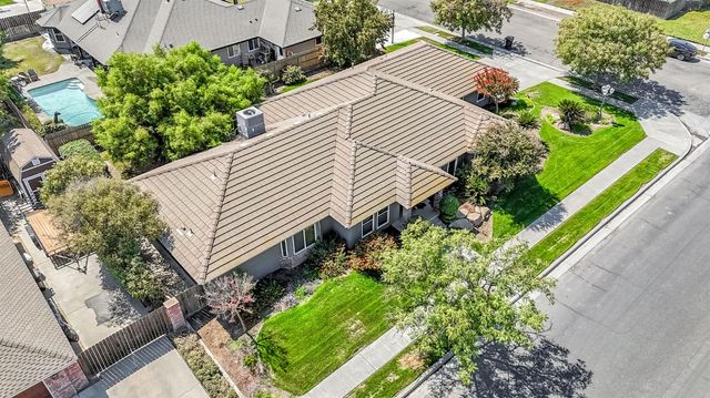 1405 Lincoln Lane, Lemoore, CA 93245
