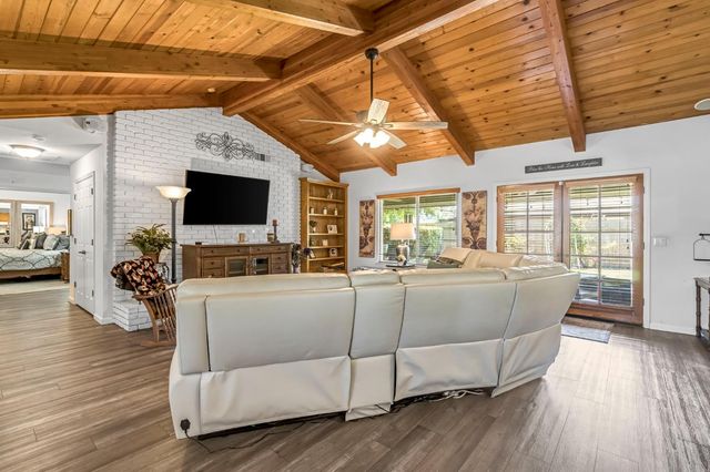 1405 Lincoln Lane, Lemoore, CA 93245