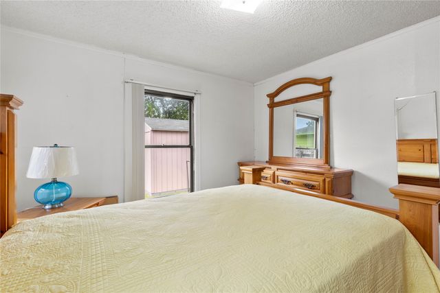 1109 N Jim Miller Road, Dallas, TX 75217