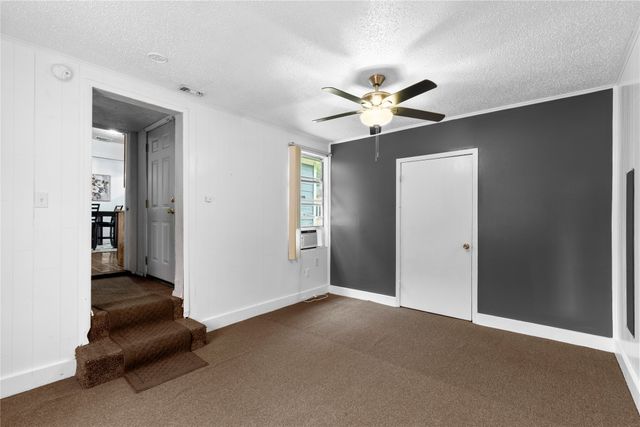 1109 N Jim Miller Road, Dallas, TX 75217