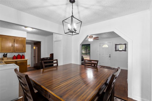 1109 N Jim Miller Road, Dallas, TX 75217