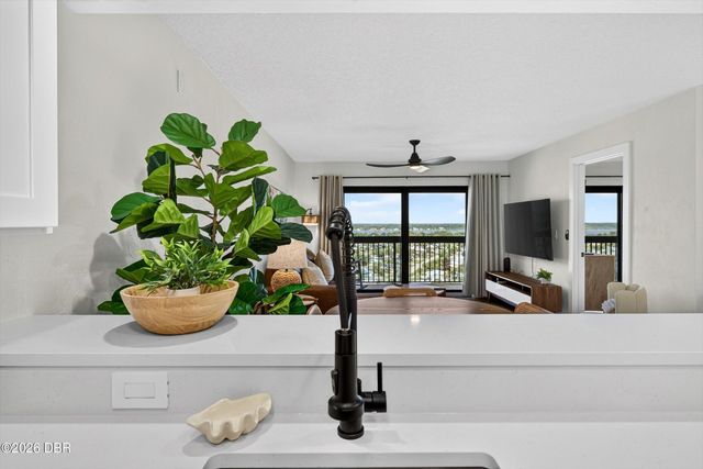 1513 Ocean Shore Blvd Apt A10, Ormond Beach, FL 32176