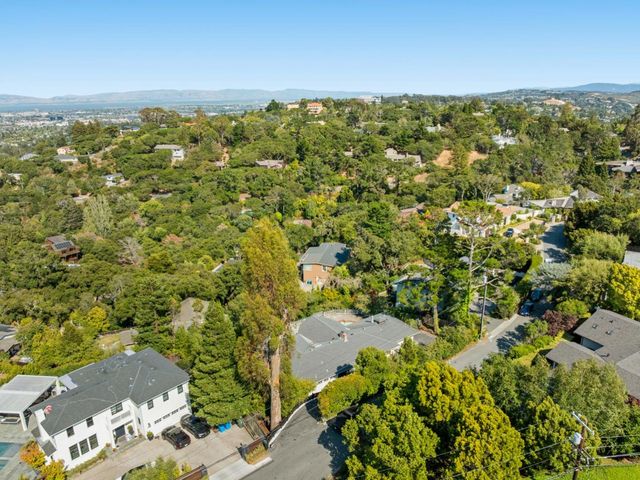 1407 Carlton Road, Hillsborough, CA 94010