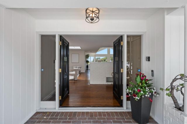 1407 Carlton Road, Hillsborough, CA 94010