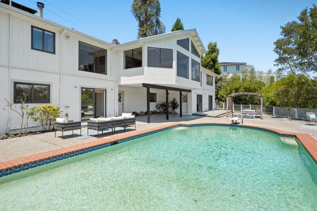 1407 Carlton Road, Hillsborough, CA 94010
