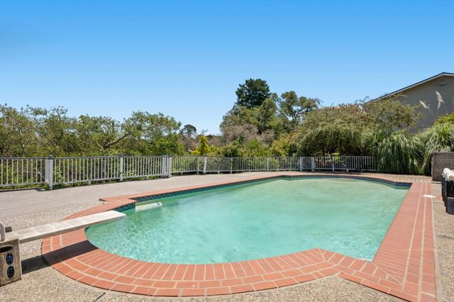 1407 Carlton Road, Hillsborough, CA 94010
