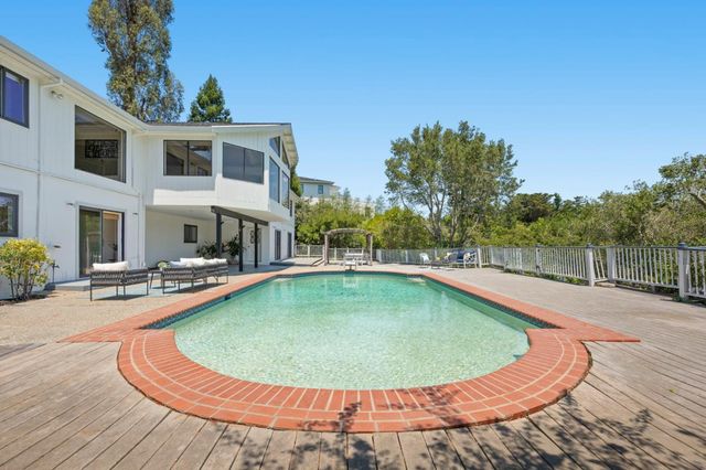 1407 Carlton Road, Hillsborough, CA 94010
