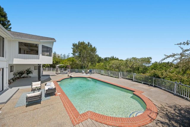 1407 Carlton Road, Hillsborough, CA 94010