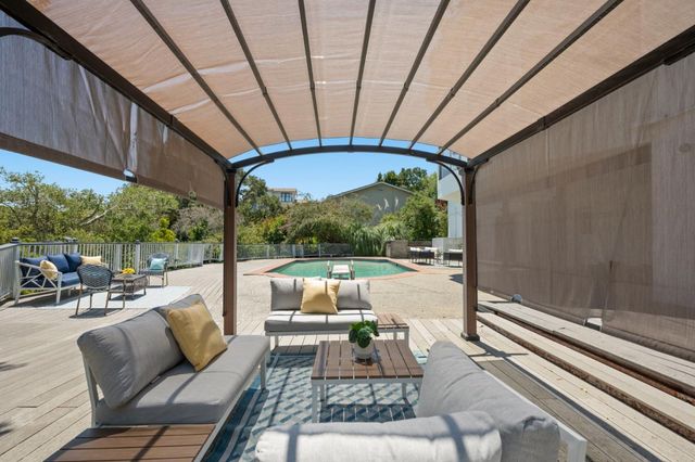1407 Carlton Road, Hillsborough, CA 94010