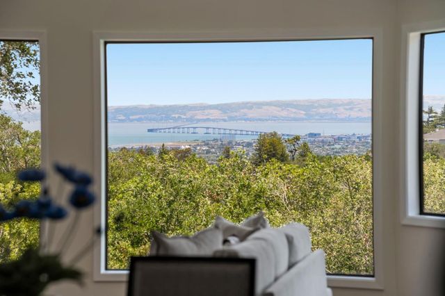 1407 Carlton Road, Hillsborough, CA 94010
