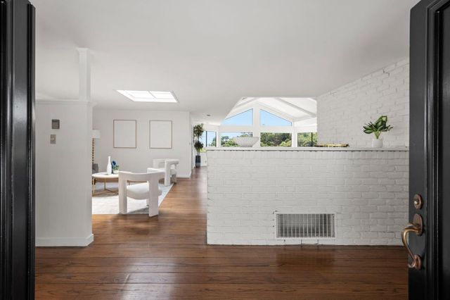 1407 Carlton Road, Hillsborough, CA 94010