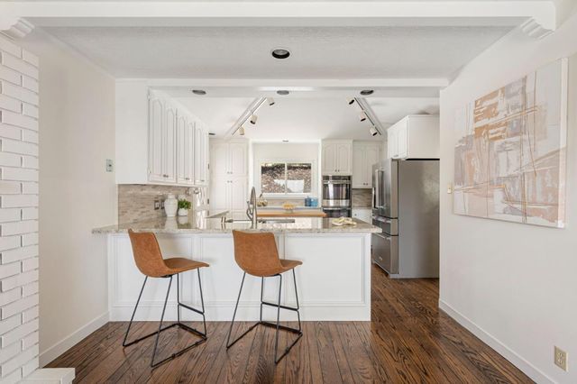 1407 Carlton Road, Hillsborough, CA 94010