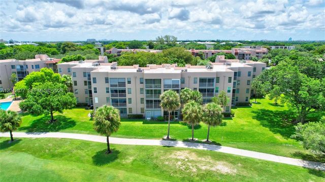 1931 Sabal Palm Drive 203, Davie, FL 33324