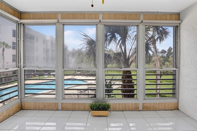1931 Sabal Palm Drive 203, Davie, FL 33324