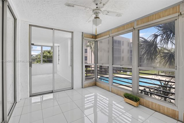 1931 Sabal Palm Drive 203, Davie, FL 33324