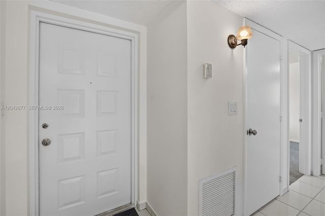 1931 Sabal Palm Drive 203, Davie, FL 33324