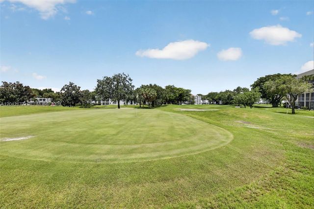 1931 Sabal Palm Drive 203, Davie, FL 33324