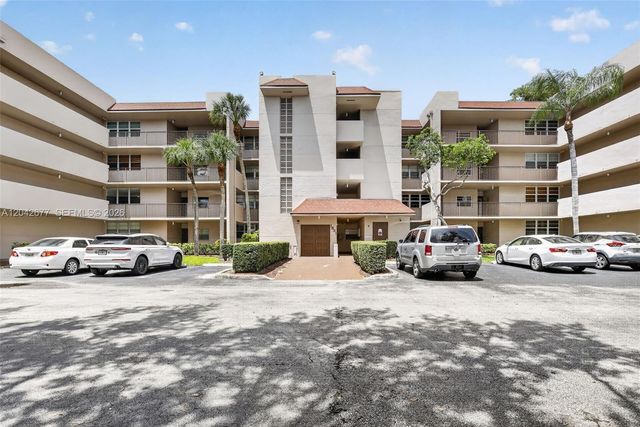 1931 Sabal Palm Drive 203, Davie, FL 33324