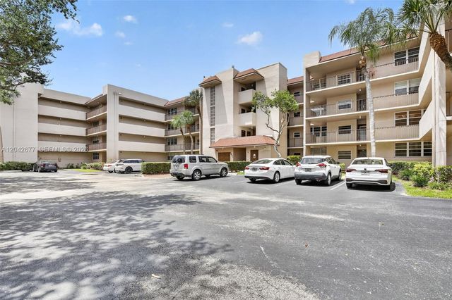1931 Sabal Palm Drive 203, Davie, FL 33324