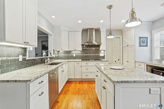 184 Rosemere Avenue, Fairfield, CT 06825