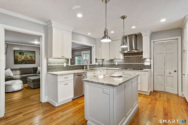 184 Rosemere Avenue, Fairfield, CT 06825