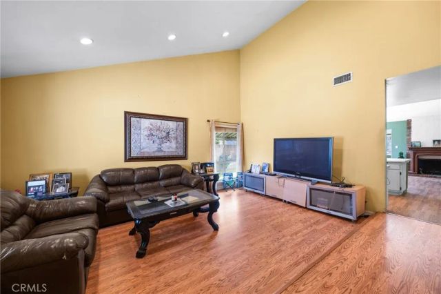 1130 E 21st, Santa Ana, CA 92705