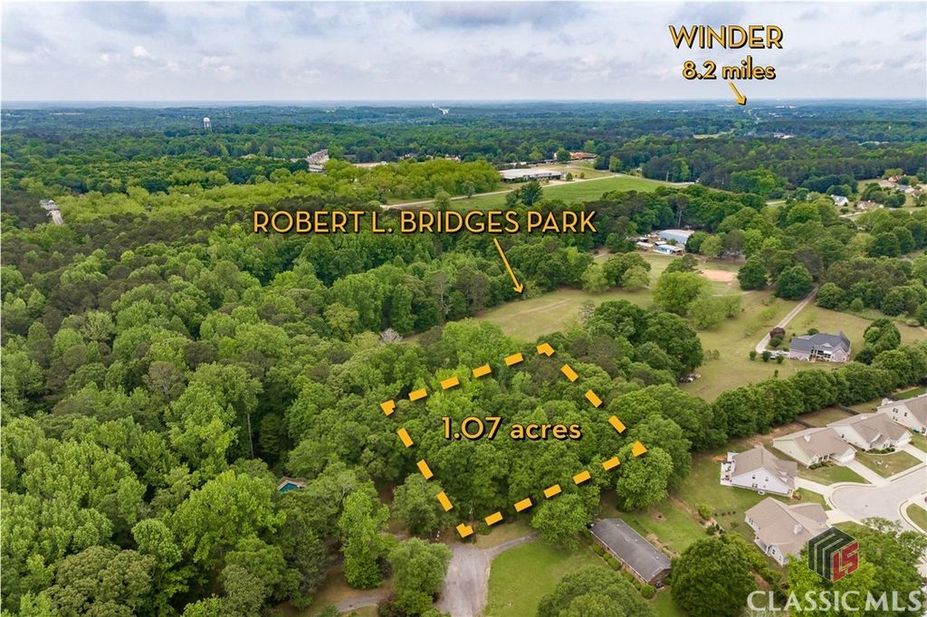 00 Baker Street, Statham, GA 30666