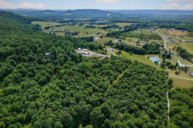 1005 Bethlehem Ests, Rickman, TN 38580