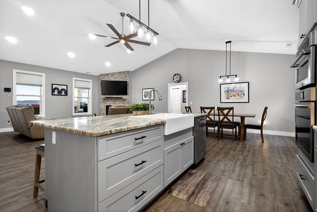 1005 Bethlehem Ests, Rickman, TN 38580