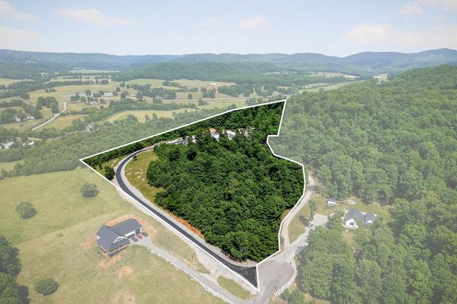 1005 Bethlehem Ests, Rickman, TN 38580