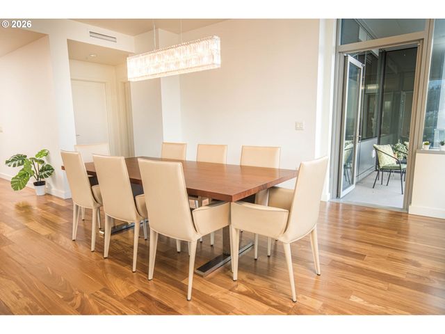 841 S GAINES St, Portland, OR 97239